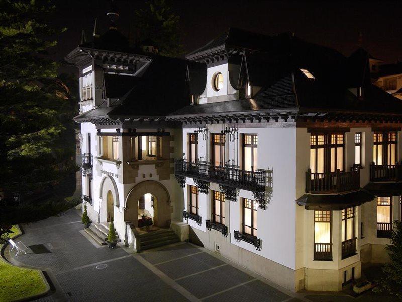 Palacio Arias Навия Экстерьер фото