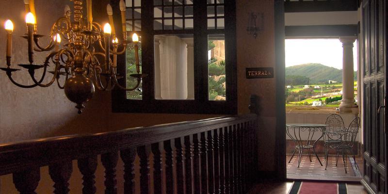 Palacio Arias Навия Экстерьер фото